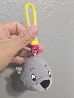 Vintage Winnie The Pooh Gopher Keychain